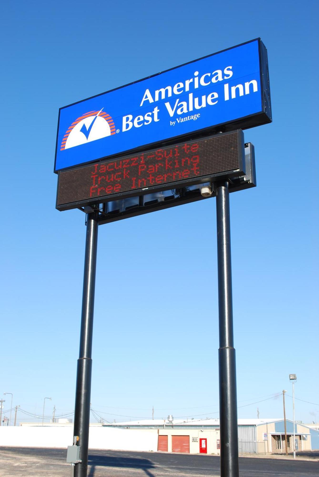 Americas Best Value Inn Lubbock East Exterior foto